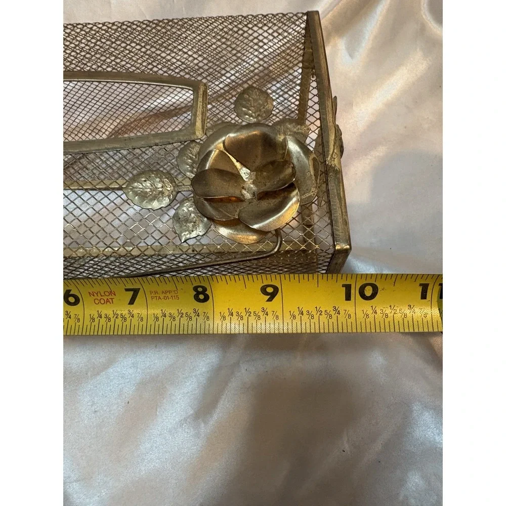 N/A vtg gold